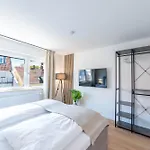Malu - Im Zentrum, Kostenloser Parkplatz, Balkon, Netflix, 24h Checkin Ludwigsburg