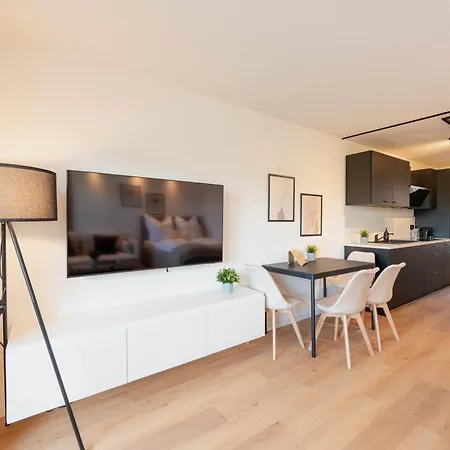 Malu - Im Zentrum, Kostenloser Parkplatz, Balkon, Netflix, 24h Checkin Apartment