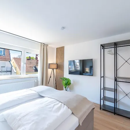 Malu - Im Zentrum, Kostenloser Parkplatz, Balkon, Netflix, 24h Checkin Ludwigsburg