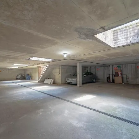 Malu - Im Zentrum, Kostenloser Parkplatz, Balkon, Netflix, 24h Checkin